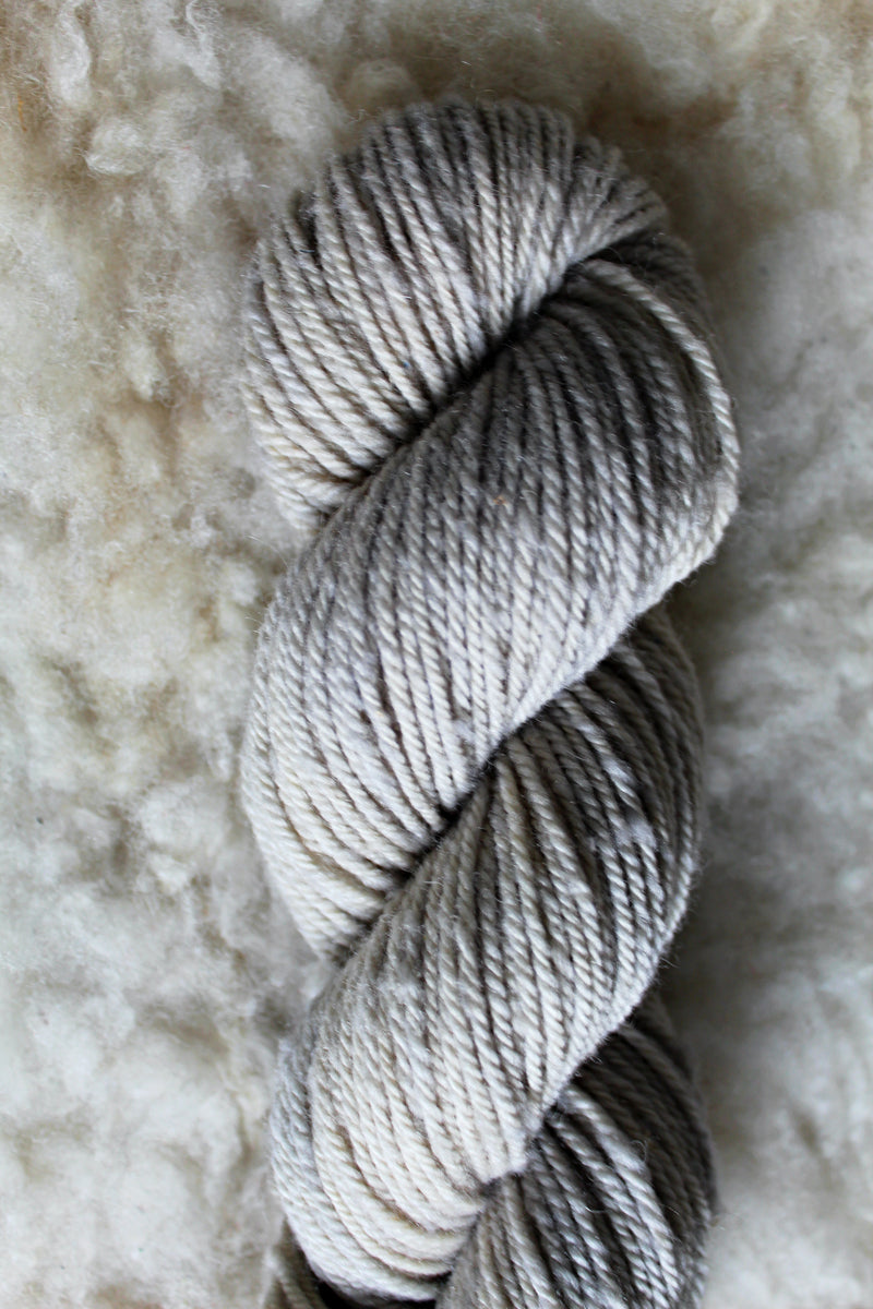 Ghost - Columbia Worsted - Worsted Weight - Non-Superwash